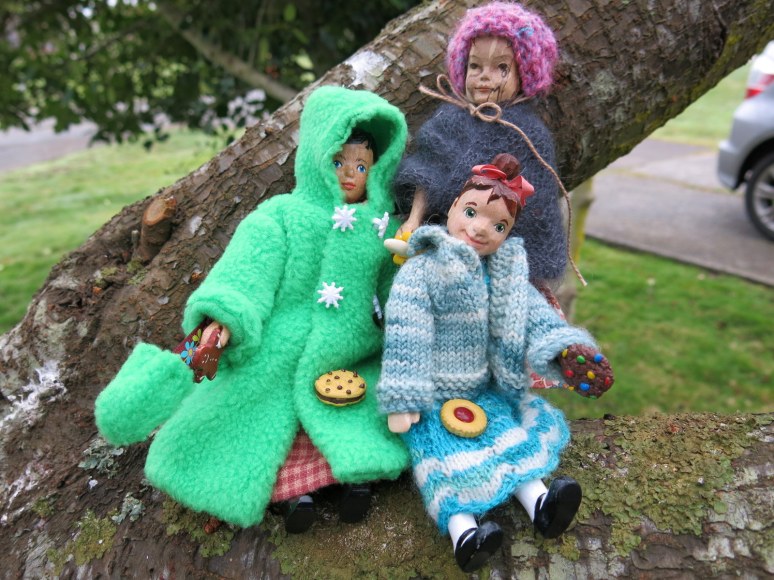 Snacks in the flowering Plum.