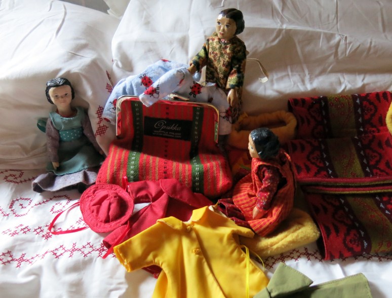 Three girls, two nighties