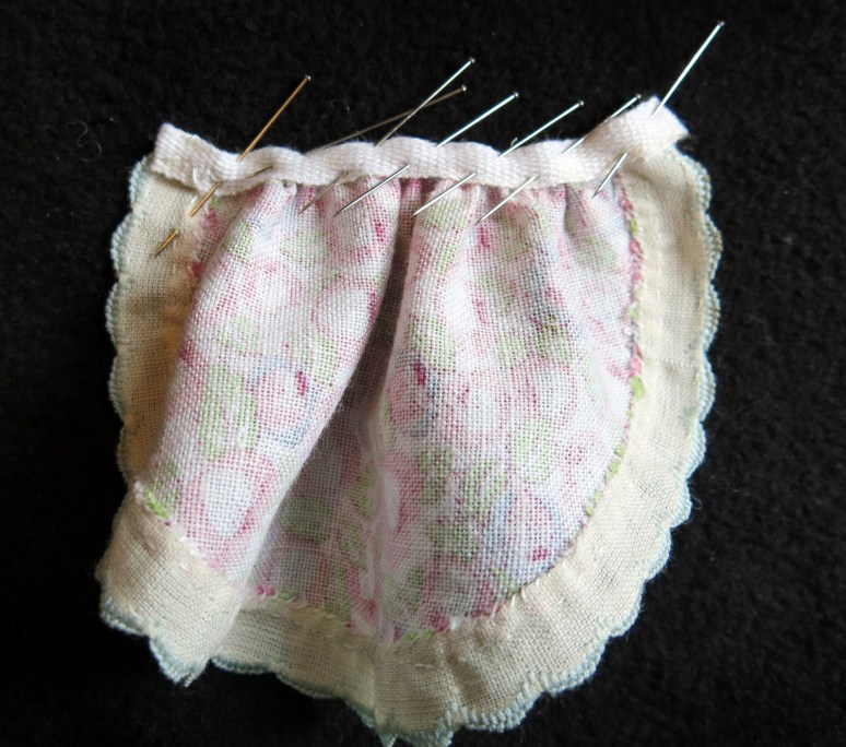 Waistband lining pinned