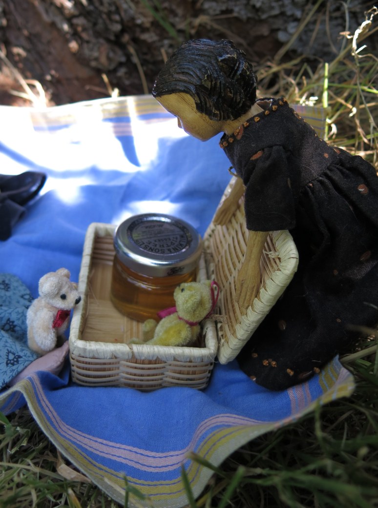 The Bears approve of the menu