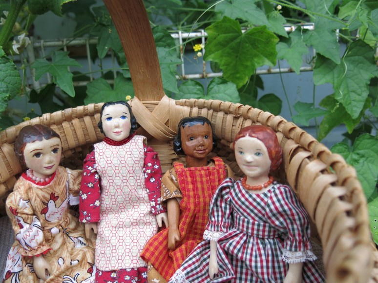 Hittys riding in the Traveling Basket