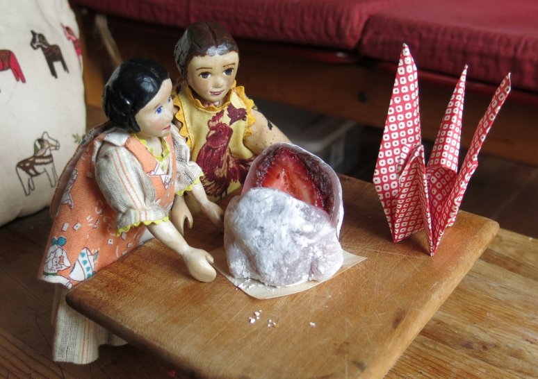 Strawberry Bean paste Mochi