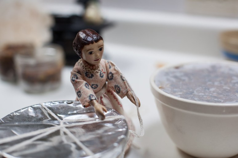 kitchen paper foil and string