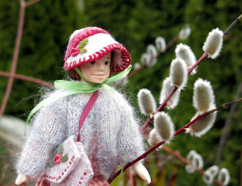 Sweater and accessories